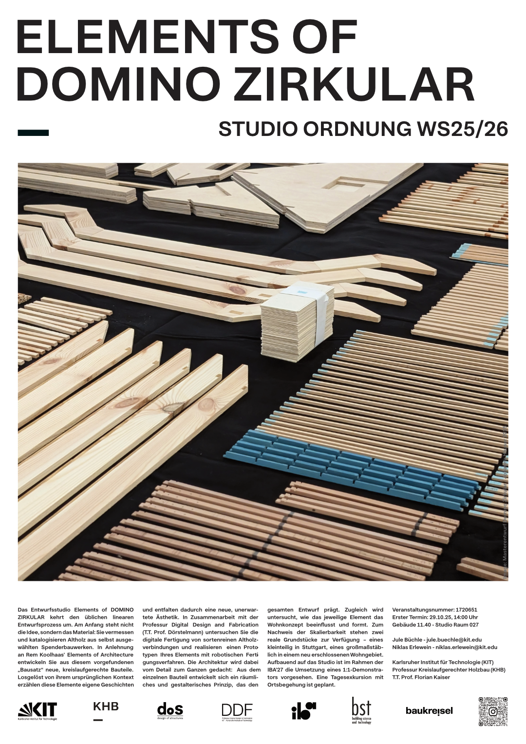 Holzteile verschiedener Formen und Größen, geordnet auf schwarzem Tuch für Domino Zirkular Projekt.